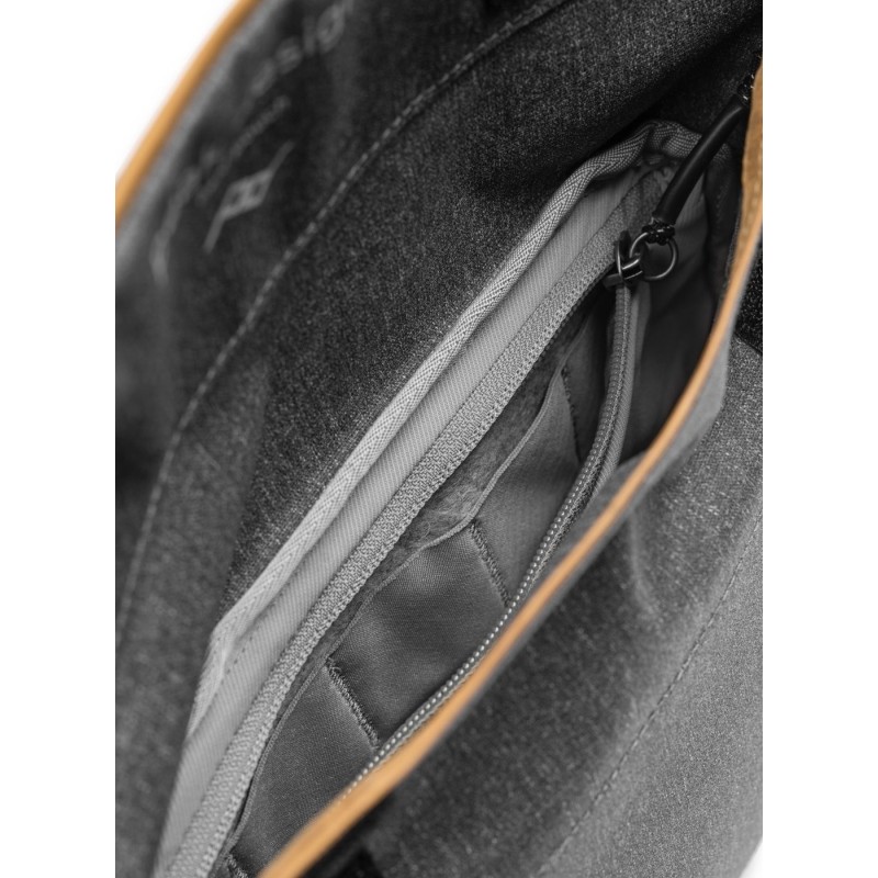 Peak Design Field Pouch Charcoal v2 - Grafitowy, z paskiem