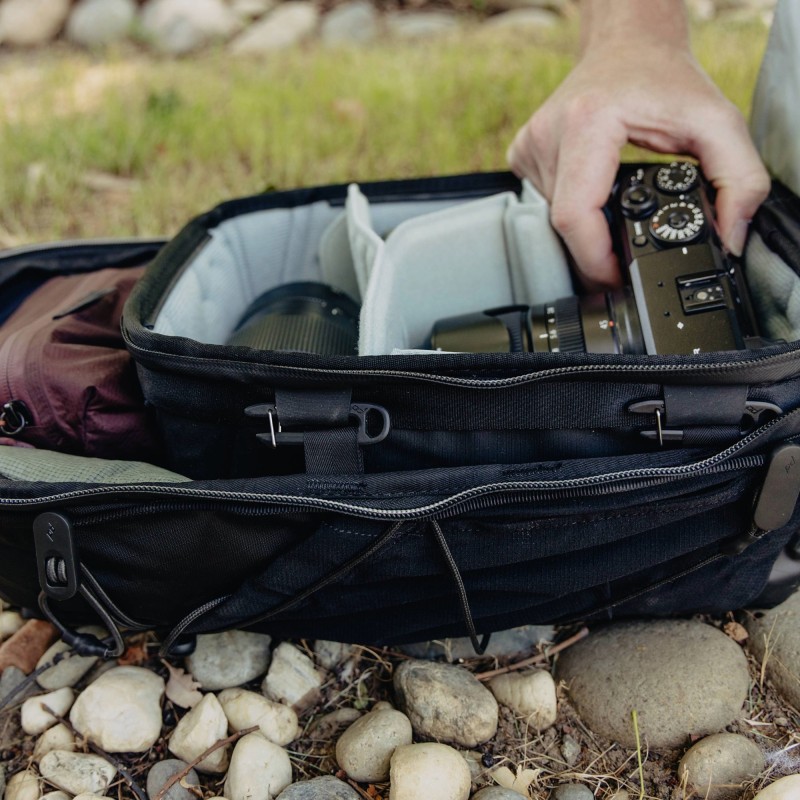 Plecak Outdoor Peak Design Backpack ZIP 18L Ciemny Fiolet