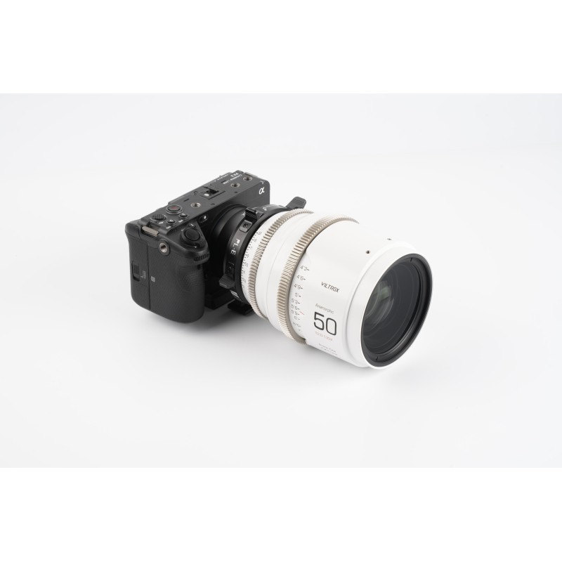 Viltrox PL-E Adapter