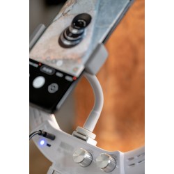 Lampa pierścieniowa LED Newell RL-10A Arctic White + statyw