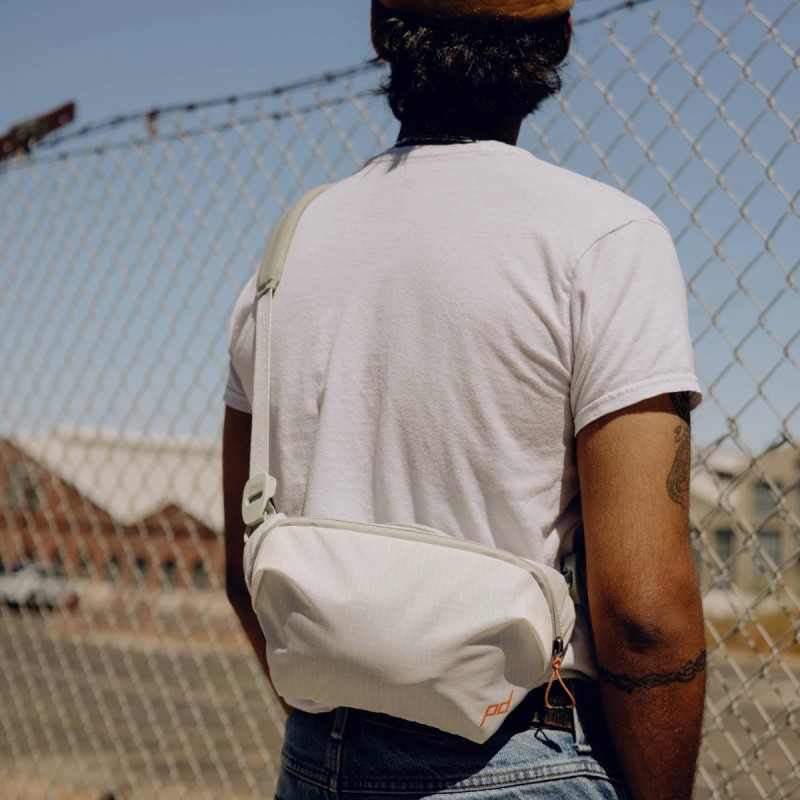 Torba Peak Design Outdoor Sling 2L Biała