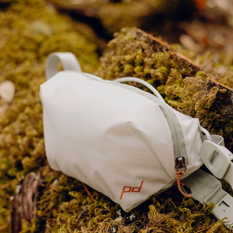 Torba Peak Design Outdoor Sling 2L Biała