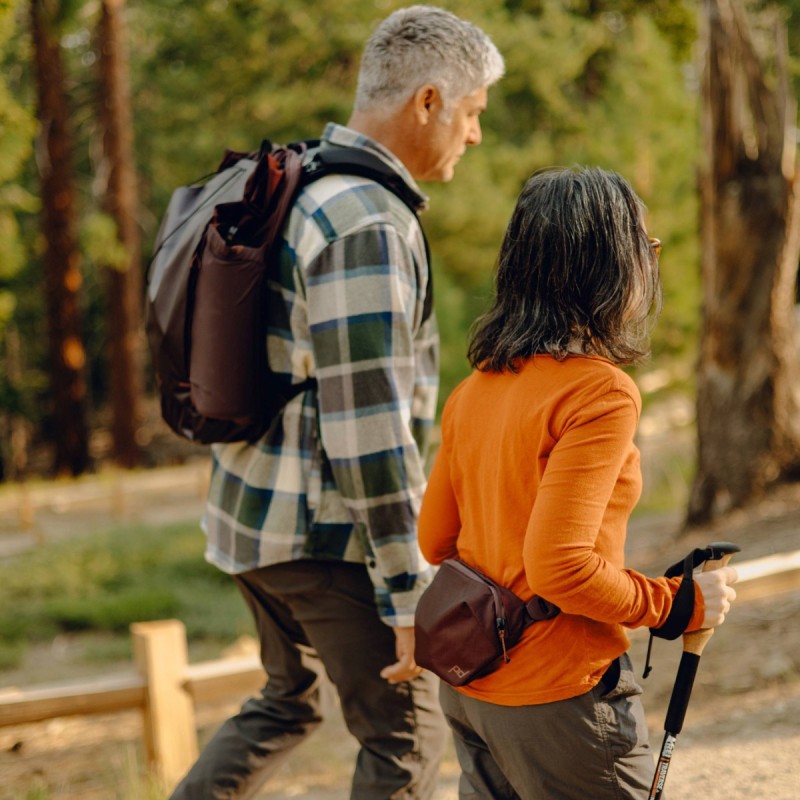 Torba Peak Design Outdoor Sling 2L Ciemny Fiolet